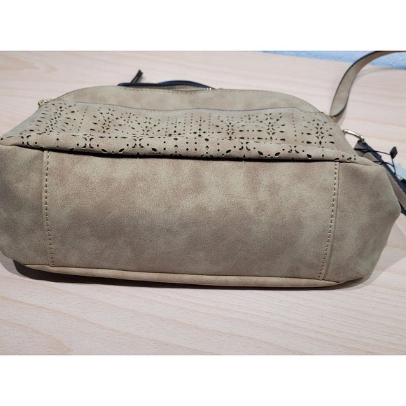 New Violet Ray Purse Tan Faux Leather Lasercut Crossbody Shoulder Bag - Picture 4 of 10